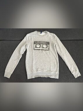 H&M Light Gray Crewneck Sweater